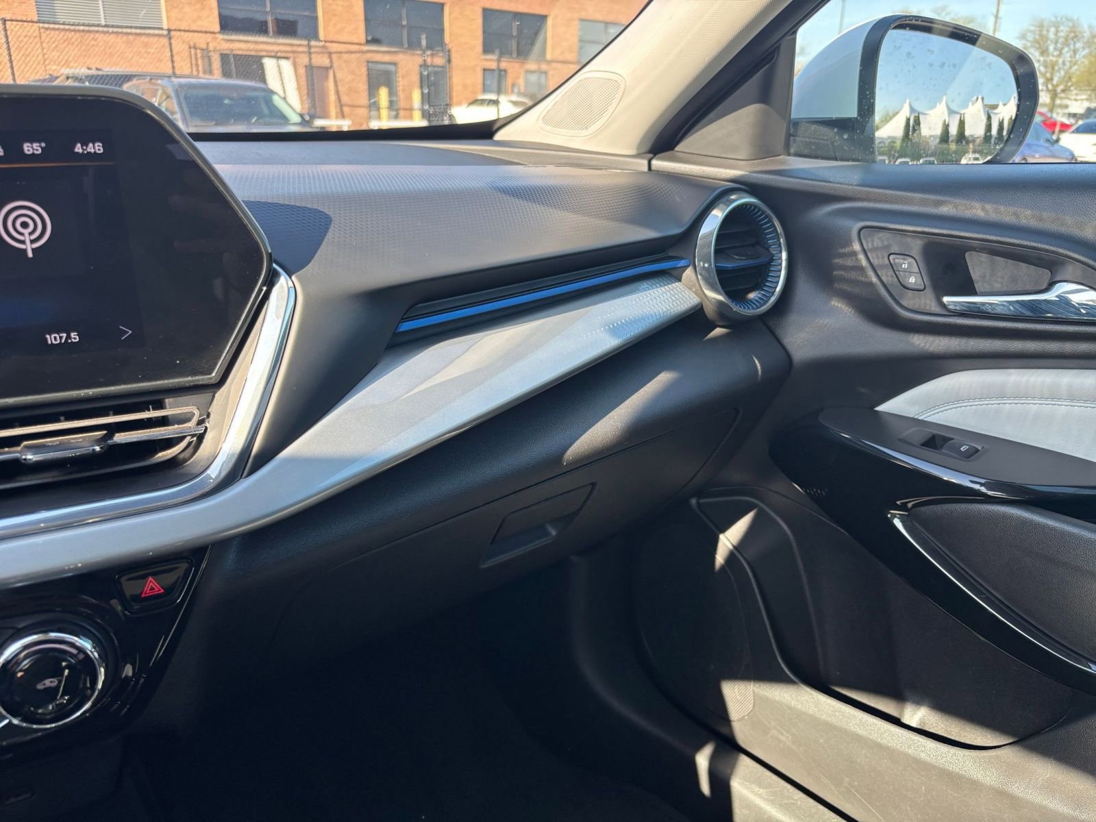 Thumbnail: 2025 Chevrolet Trax - 34