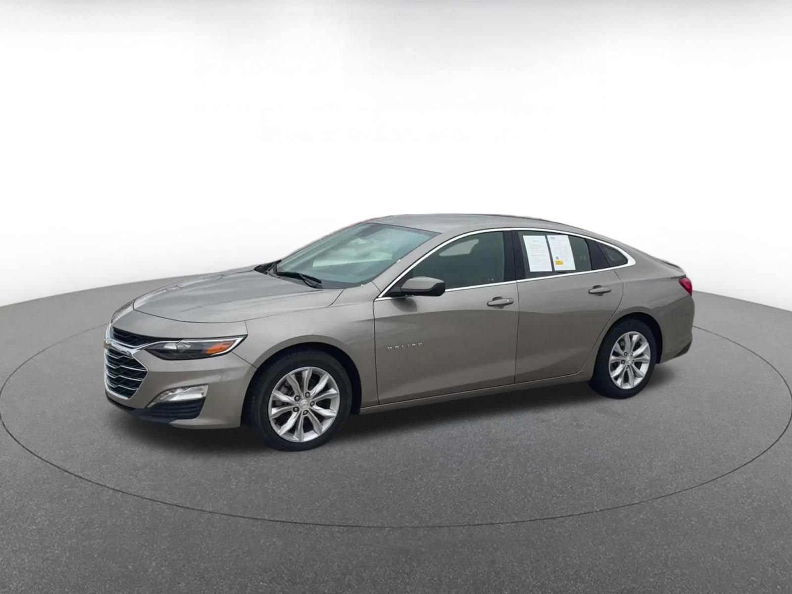 Thumbnail: 2023 Chevrolet Malibu - 8