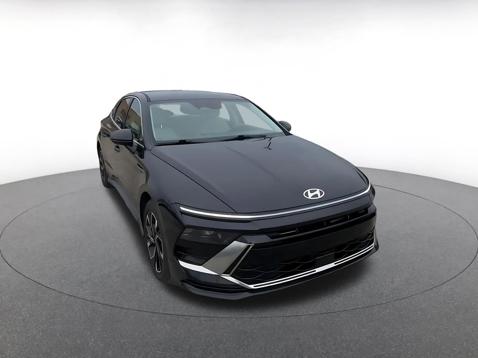 Thumbnail: 2025 Hyundai Sonata - 3