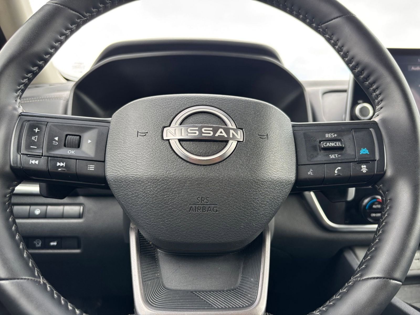 Thumbnail: 2025 Nissan Rogue - 30