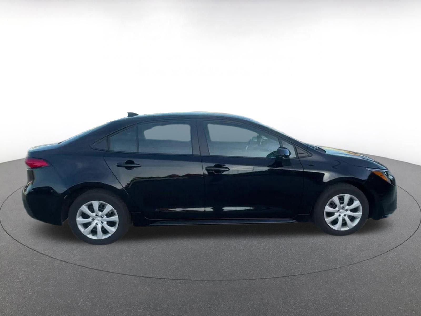 Thumbnail: 2025 Toyota Corolla - 16