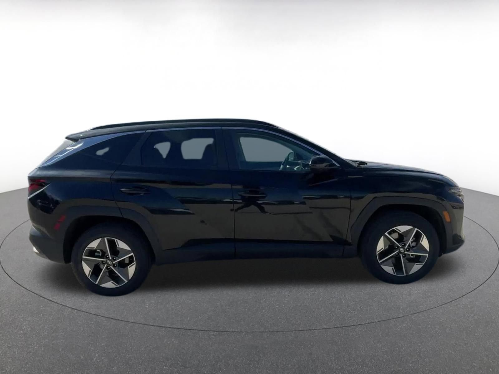 Thumbnail: 2025 Hyundai Tucson - 16