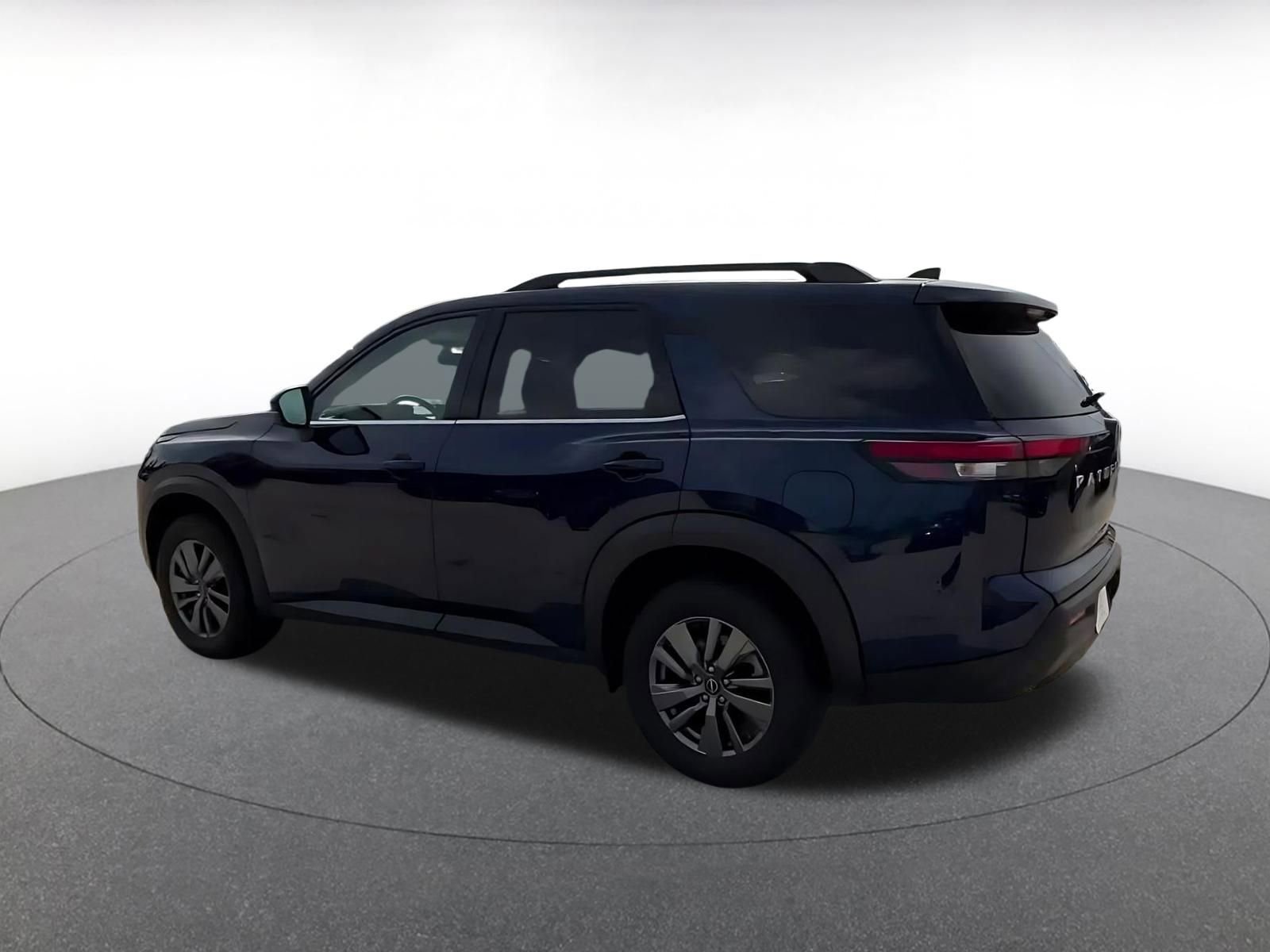 Thumbnail: 2025 Nissan Pathfinder - 10
