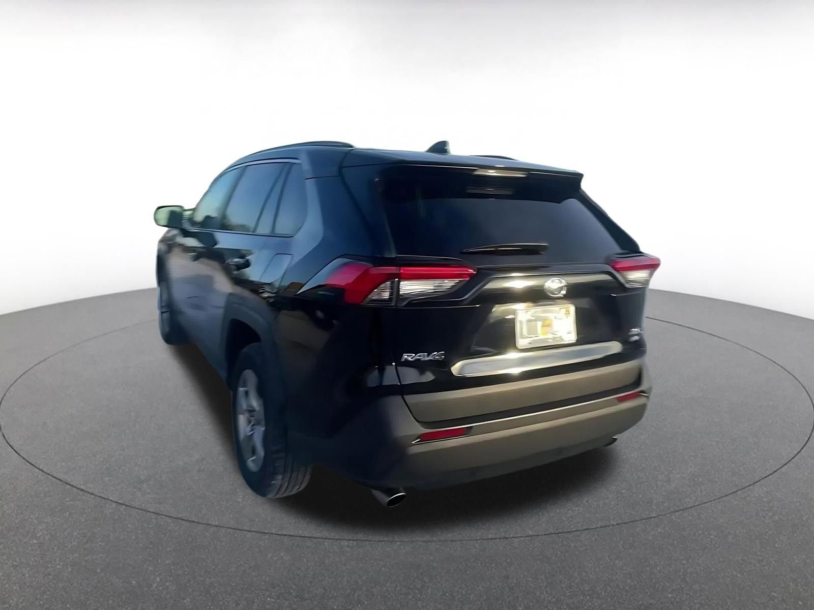 Thumbnail: 2025 Toyota RAV4 - 11