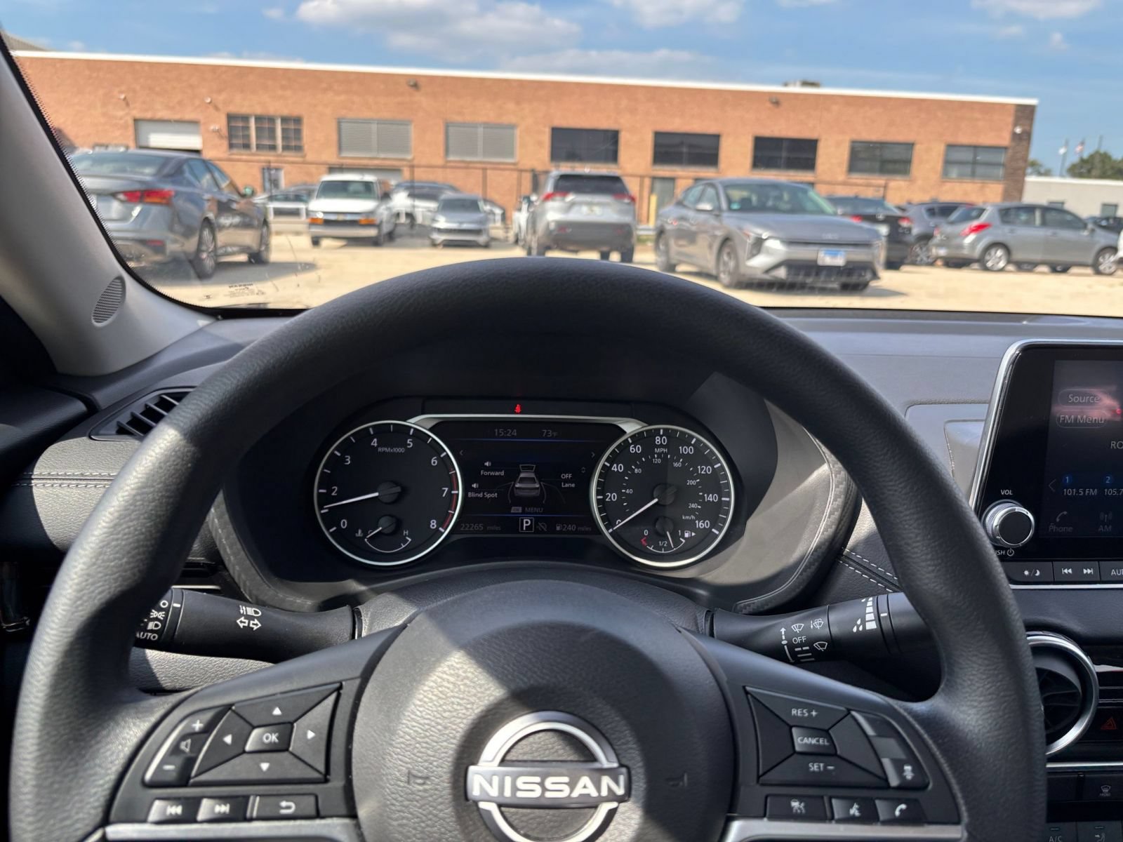 Thumbnail: 2025 Nissan Sentra - 31