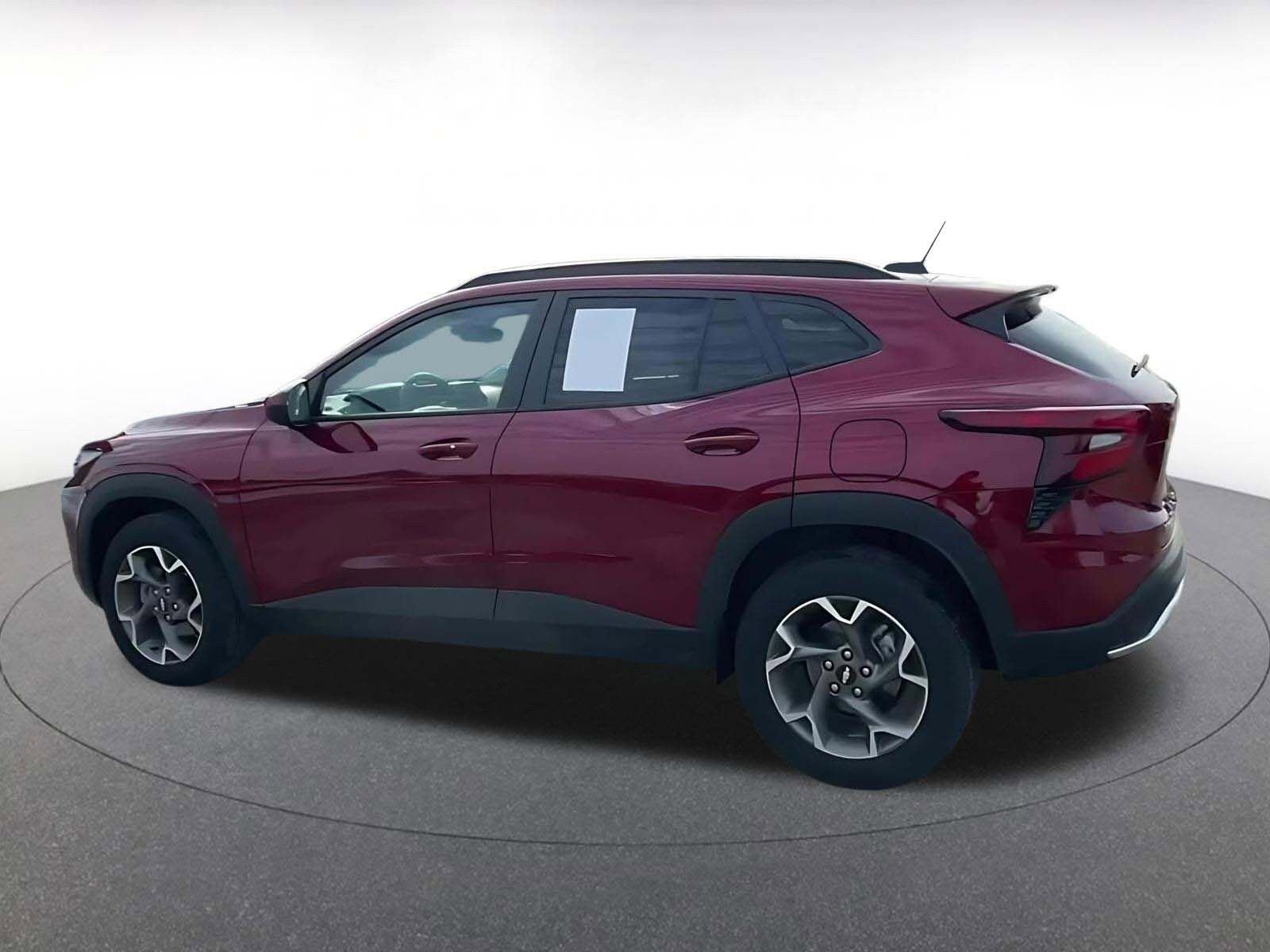 Thumbnail: 2025 Chevrolet Trax - 10