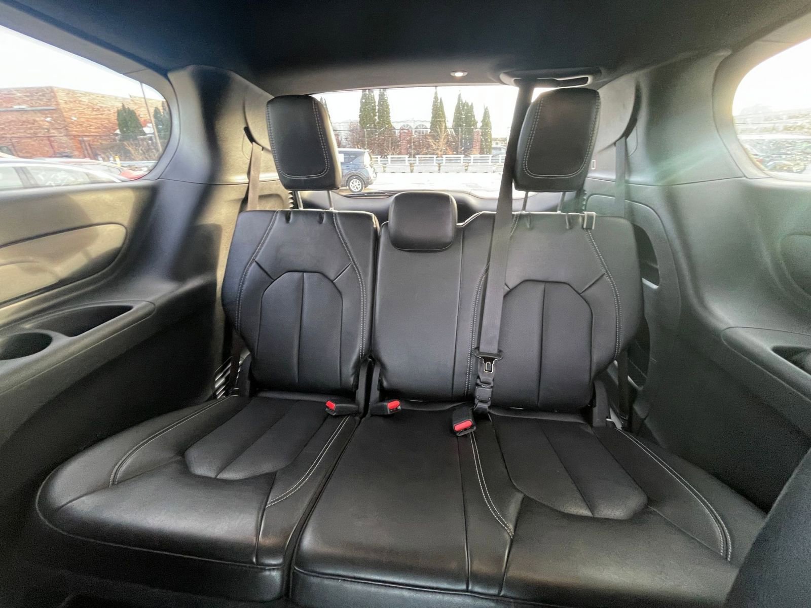 Thumbnail: 2025 Chrysler Pacifica - 31