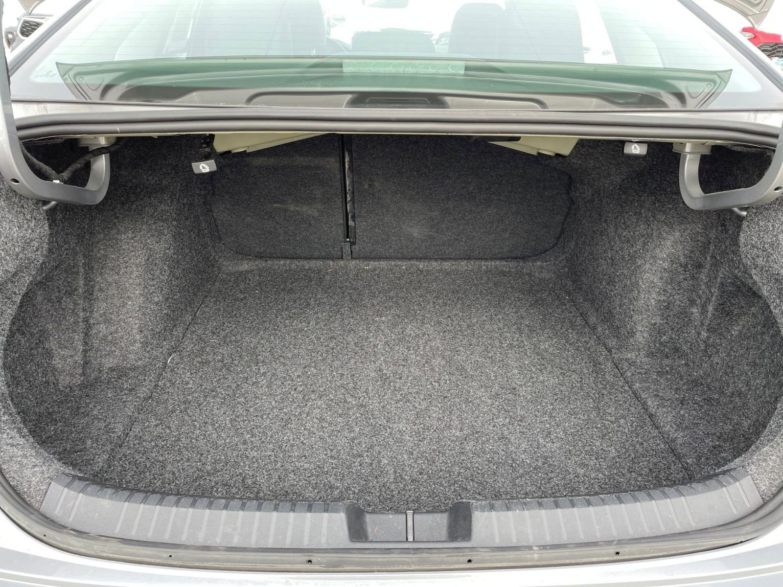 Thumbnail: 2025 Volkswagen Jetta - 30