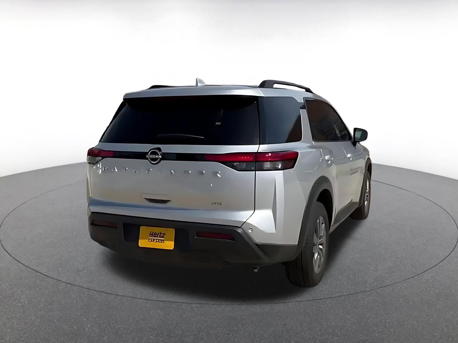Thumbnail: 2025 Nissan Pathfinder - 15