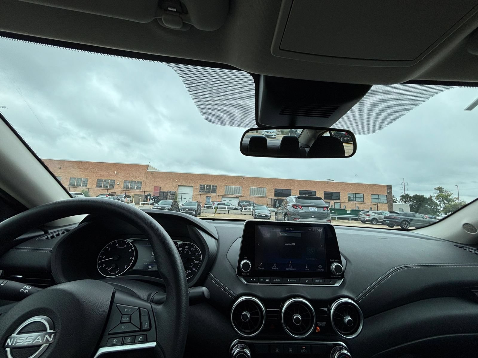 Thumbnail: 2025 Nissan Sentra - 31