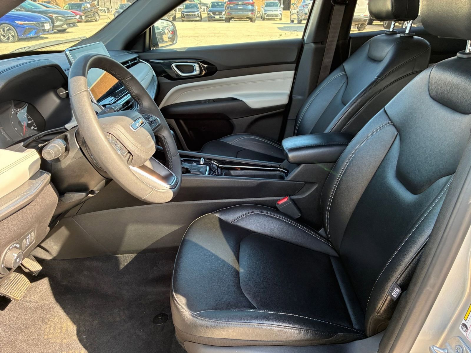 Thumbnail: 2025 Jeep Compass - 28