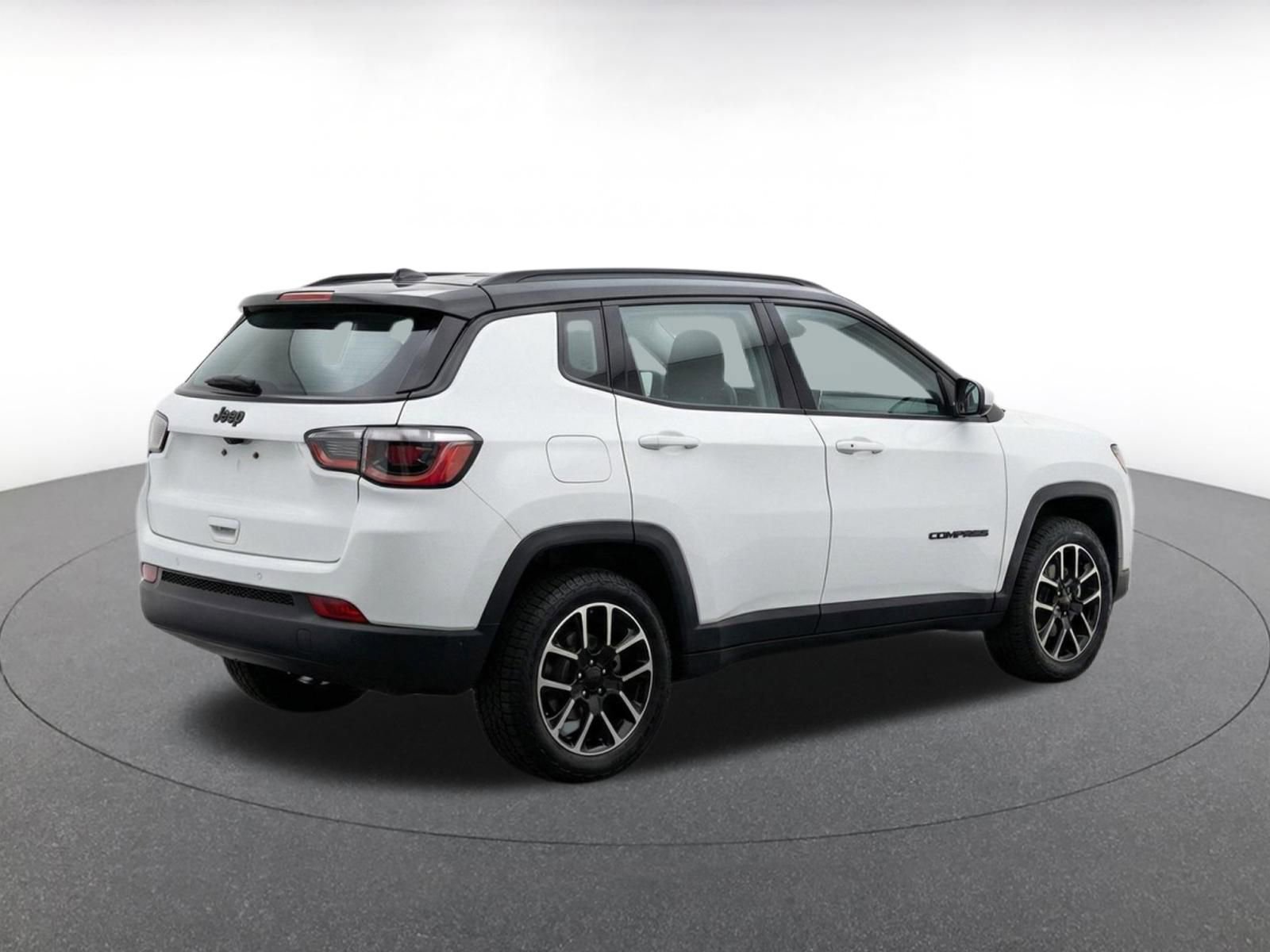 Thumbnail: 2025 Jeep Compass - 9