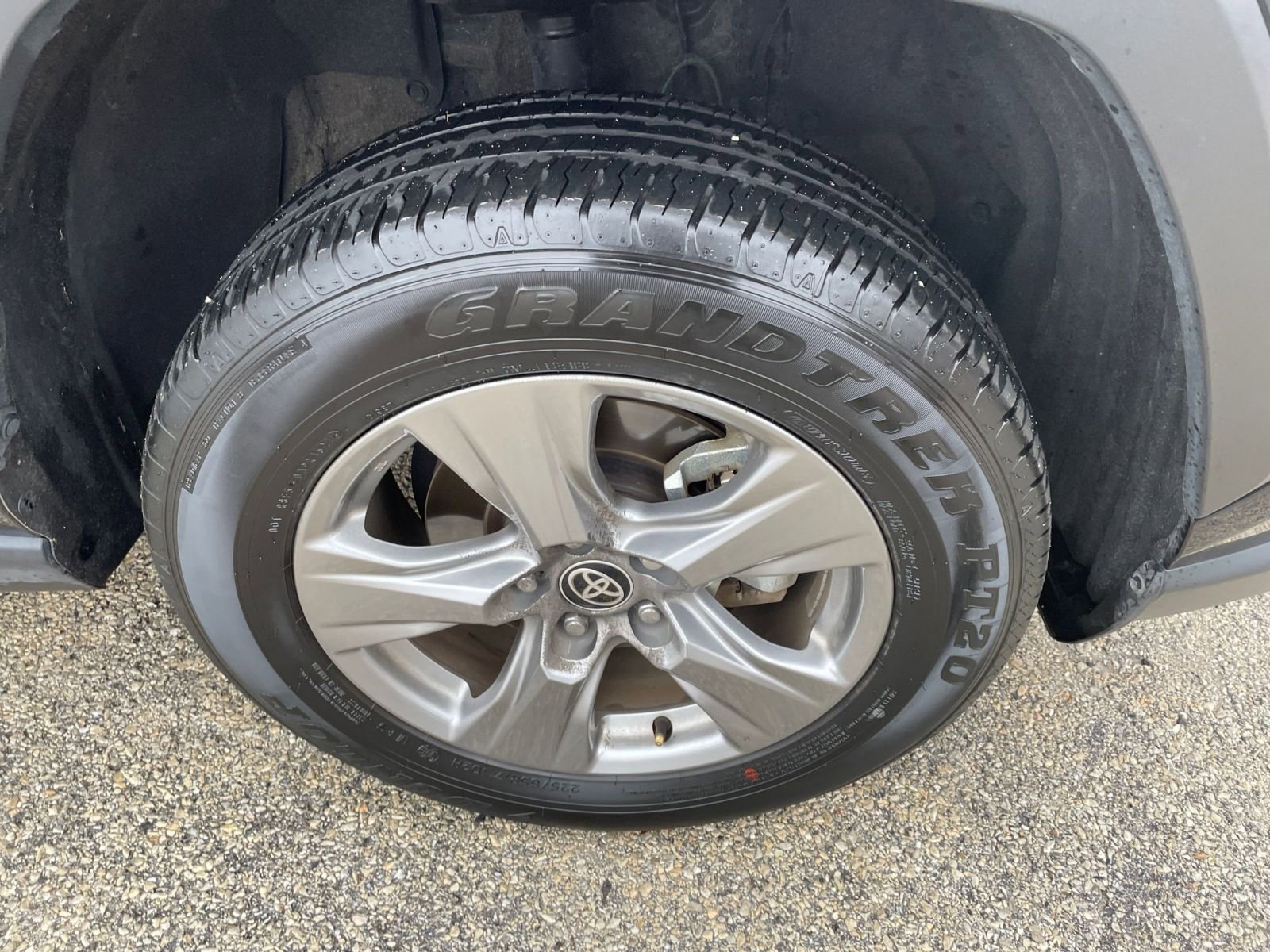 Thumbnail: 2025 Toyota RAV4 - 30