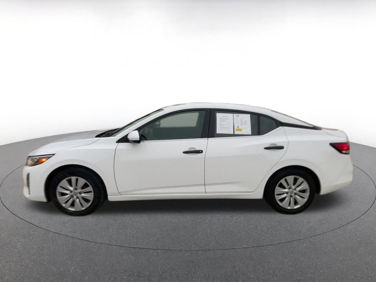 Thumbnail: 2025 Nissan Sentra - 9