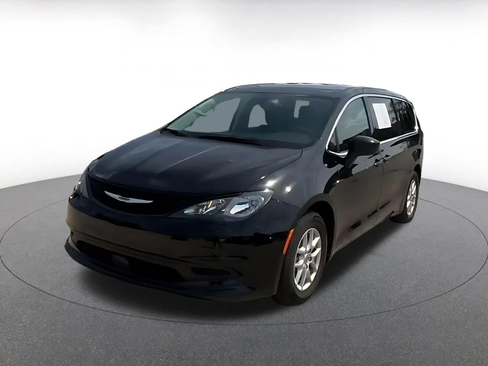 Thumbnail: 2024 Chrysler Voyager - 6