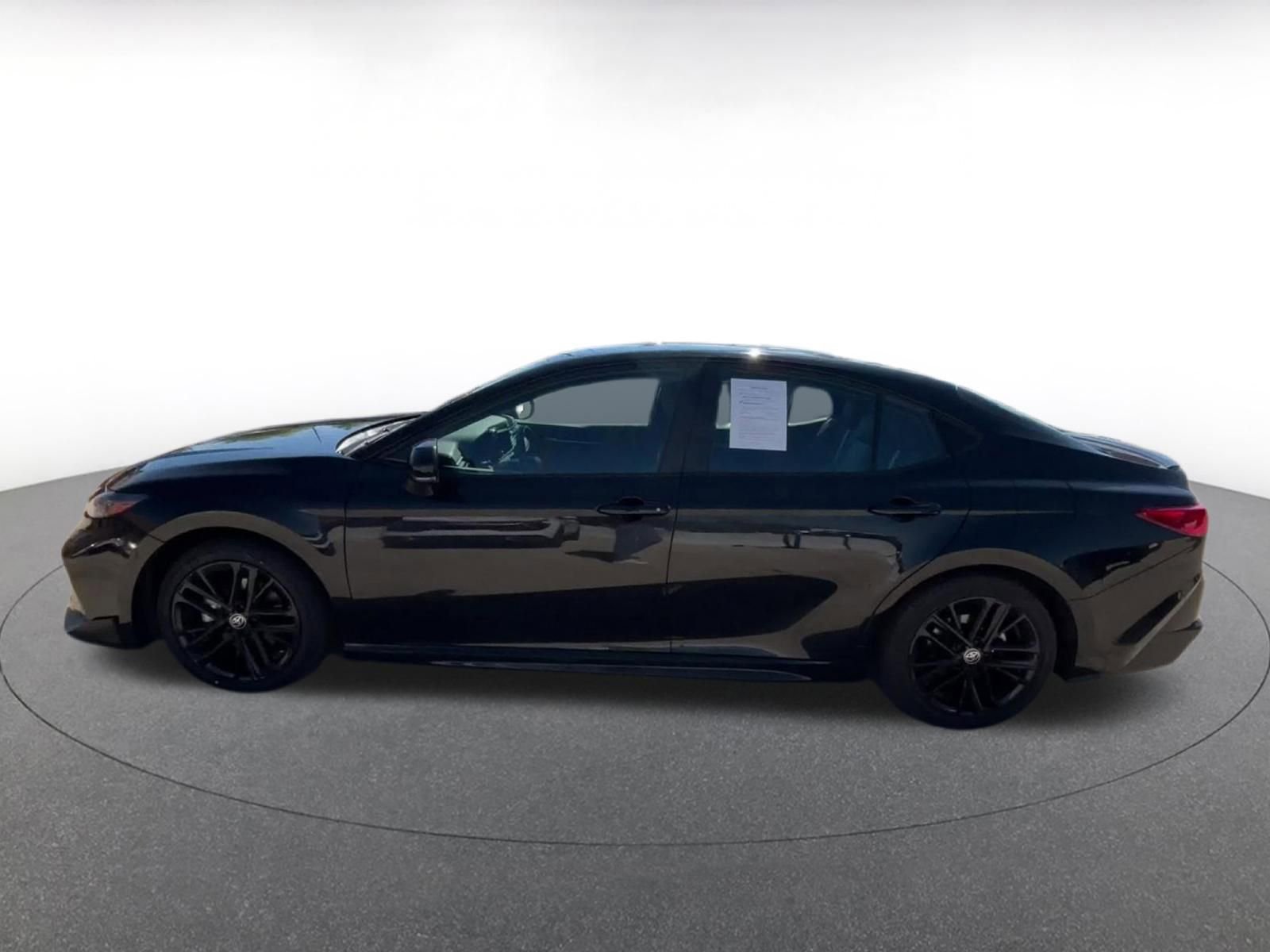 Thumbnail: 2025 Toyota Camry - 9