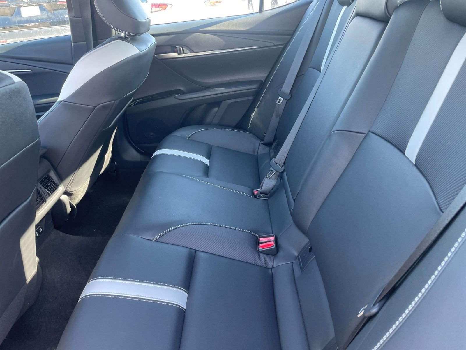 Thumbnail: 2025 Toyota Camry - 25