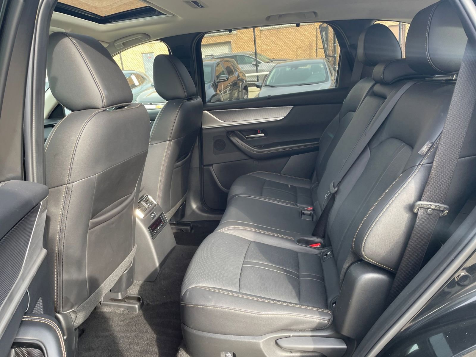 Thumbnail: 2025 Mazda CX-90 - 27