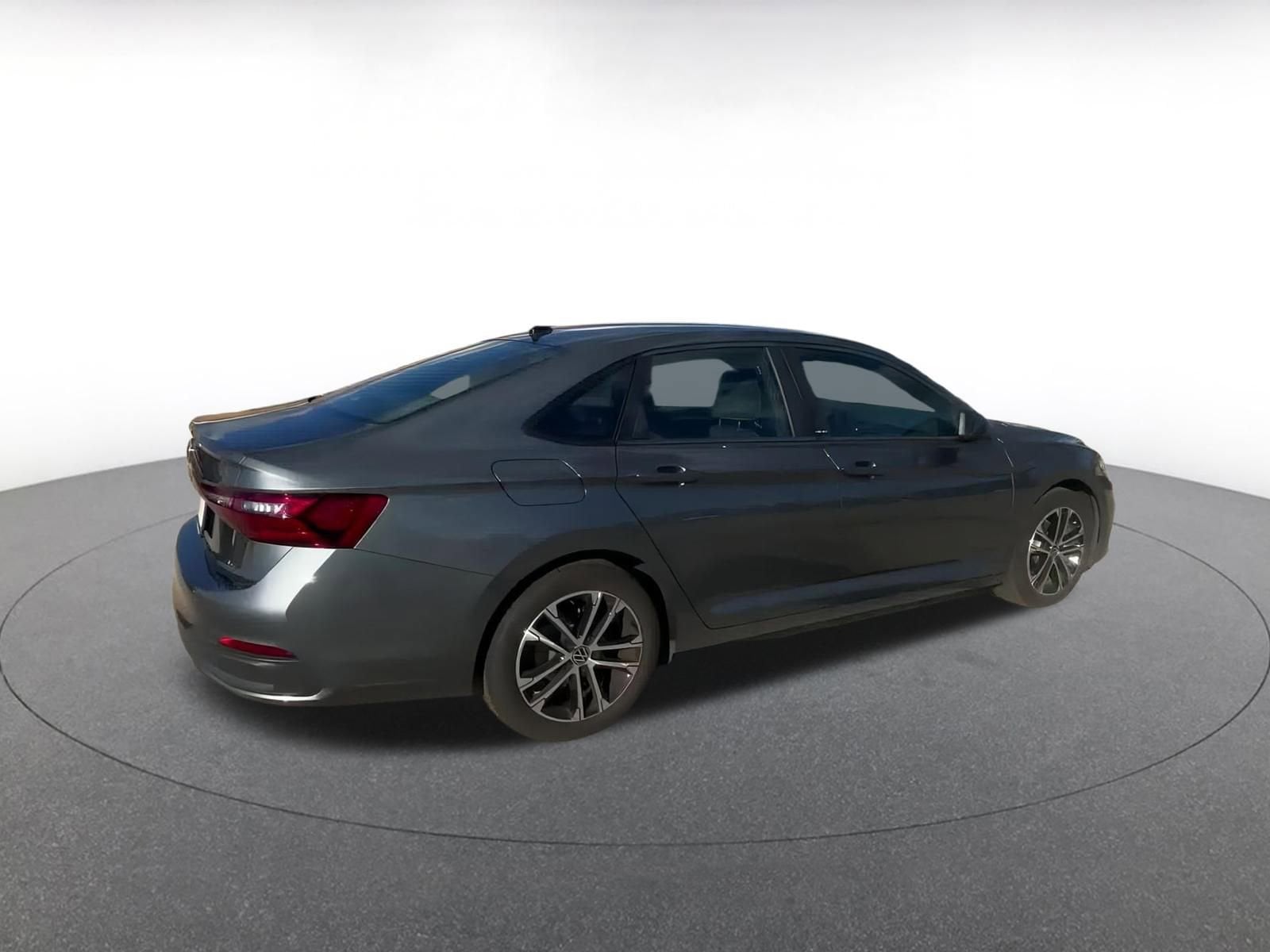 Thumbnail: 2025 Volkswagen Jetta - 14