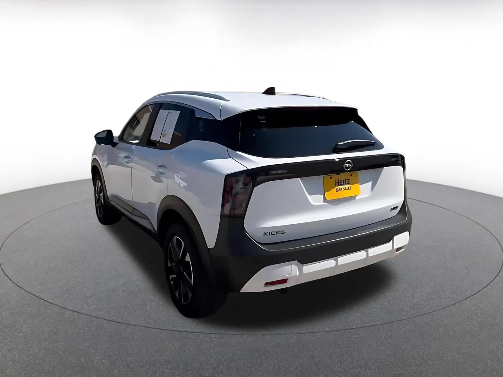 Thumbnail: 2026 Nissan Kicks - 12