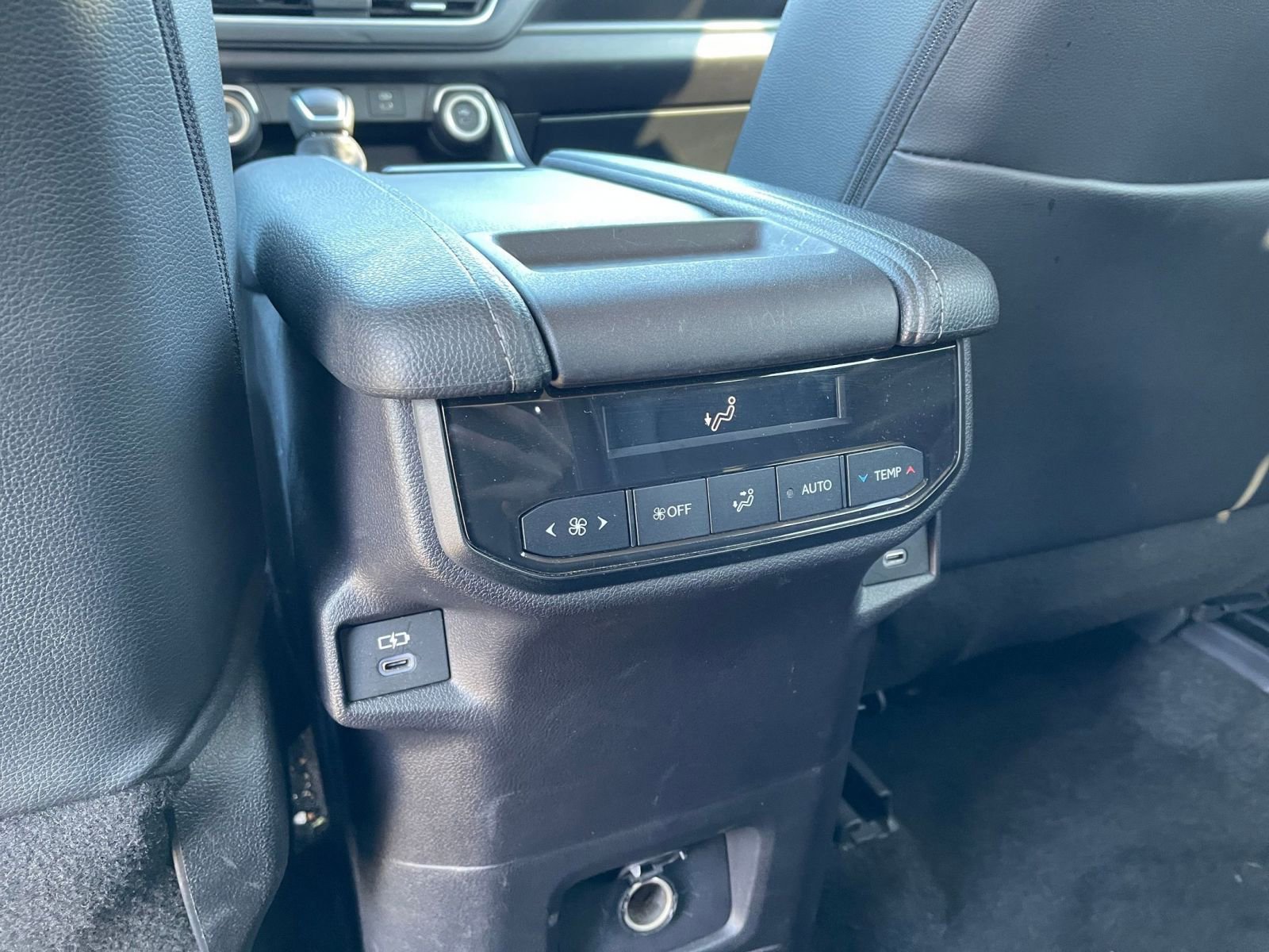 Thumbnail: 2025 Toyota Grand Highlander - 24