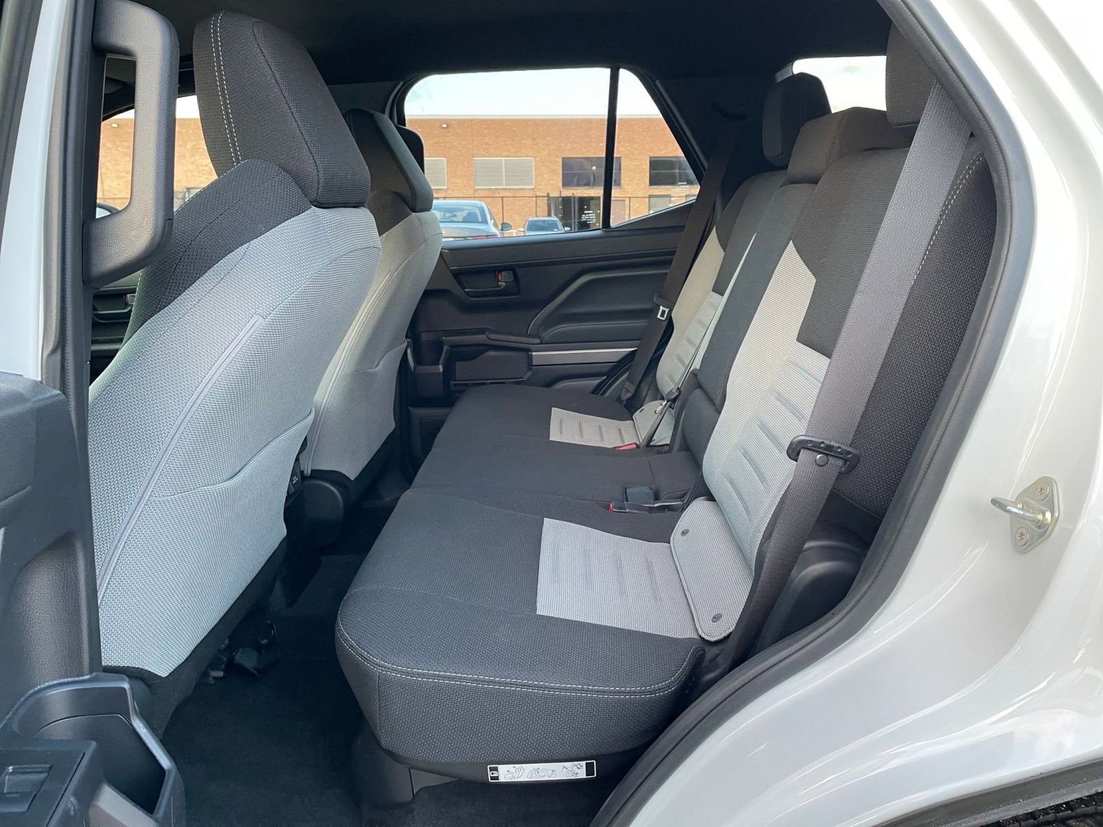 Thumbnail: 2025 Toyota 4Runner - 25