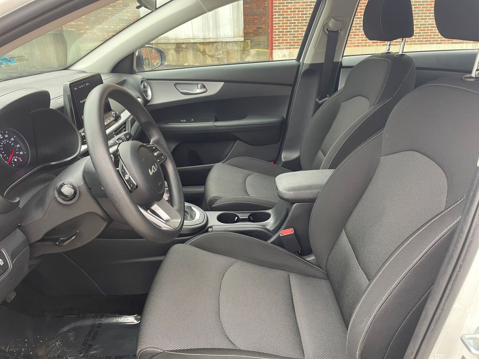 Thumbnail: 2024 Kia Forte - 25