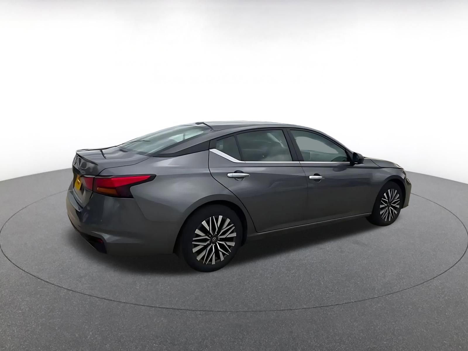 Thumbnail: 2025 Nissan Altima - 14