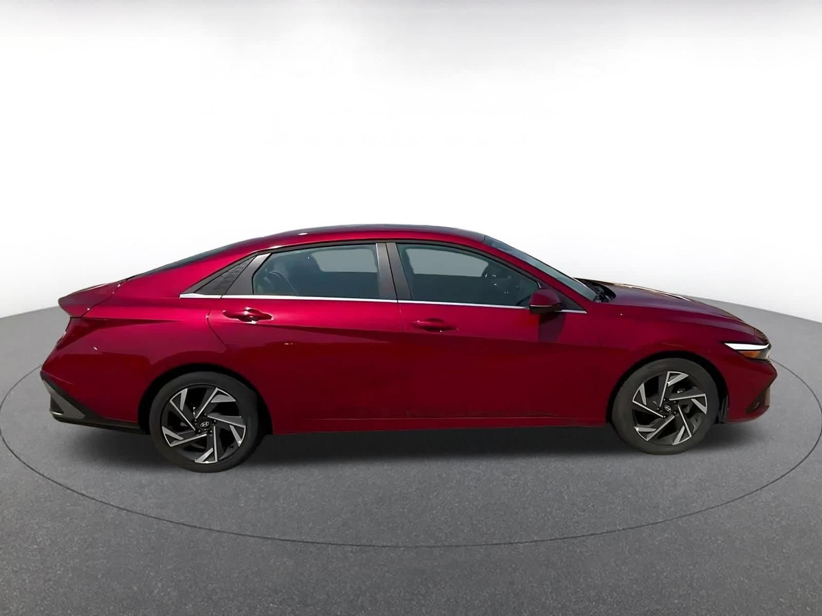 Thumbnail: 2025 Hyundai Elantra - 16