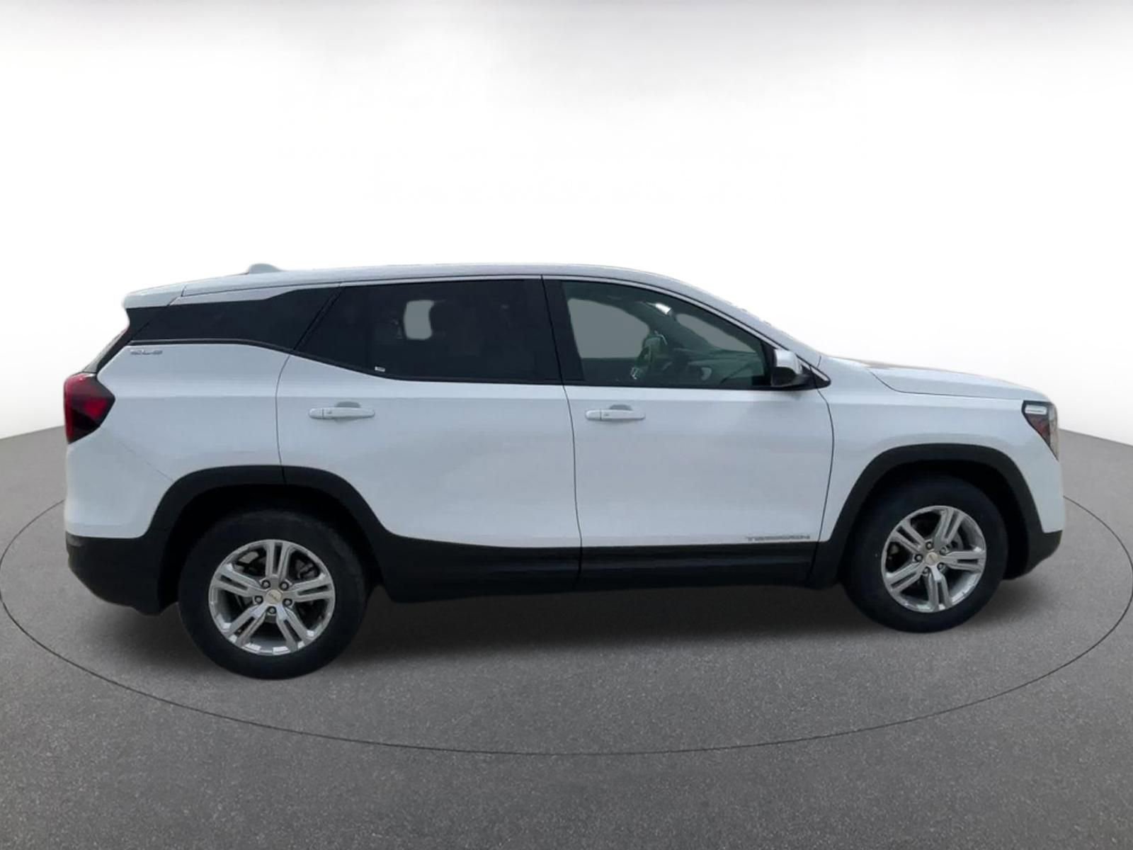 Thumbnail: 2024 GMC Terrain - 16