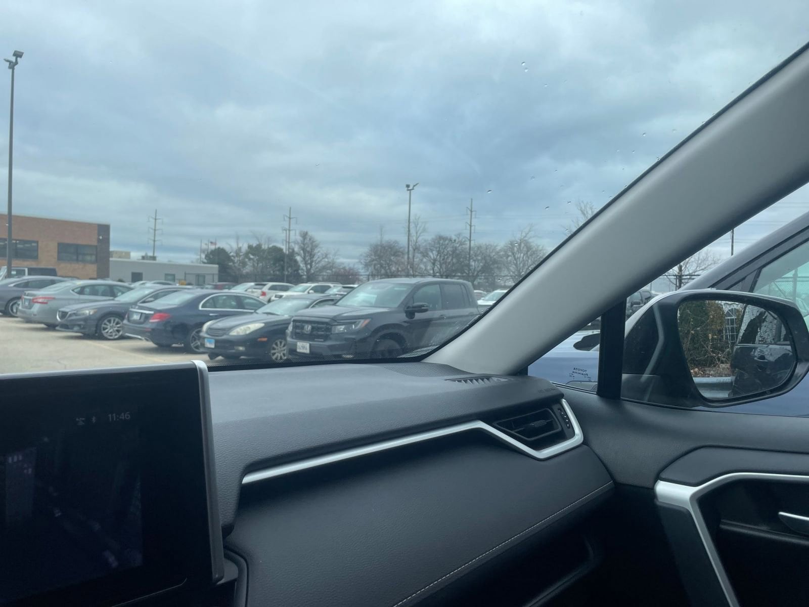 Thumbnail: 2025 Toyota RAV4 - 35