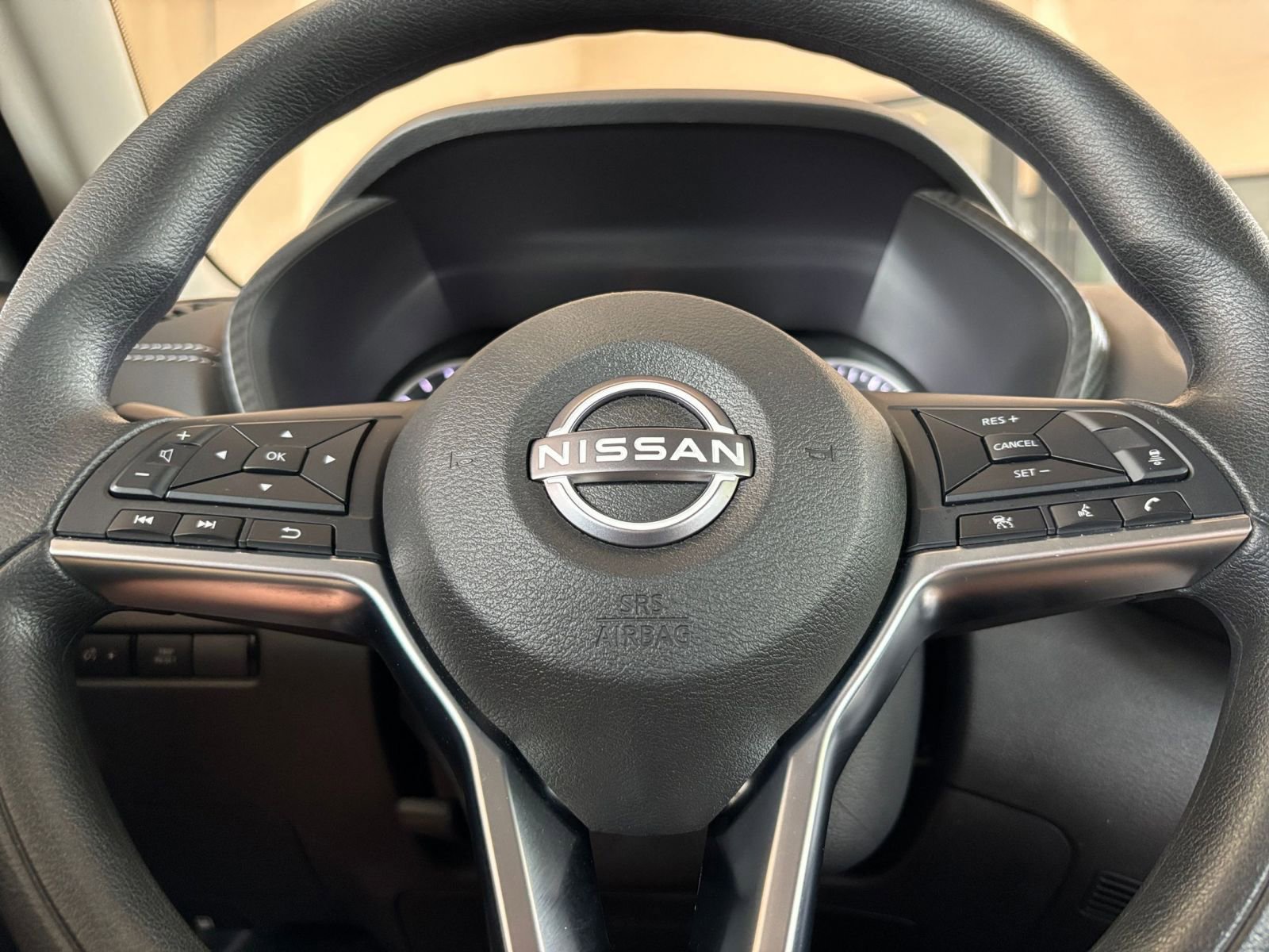Thumbnail: 2025 Nissan Sentra - 25