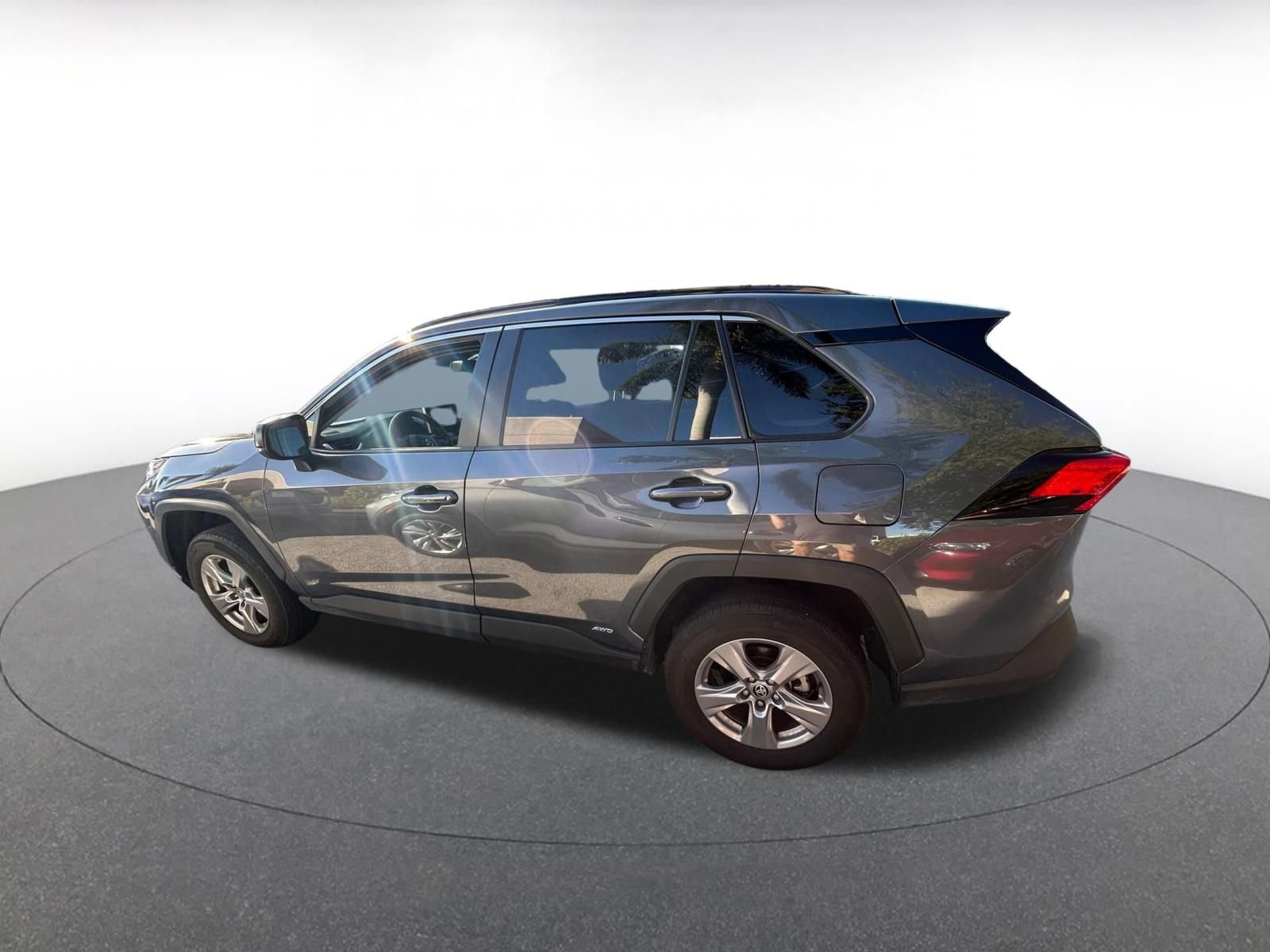 Thumbnail: 2025 Toyota RAV4 - 14