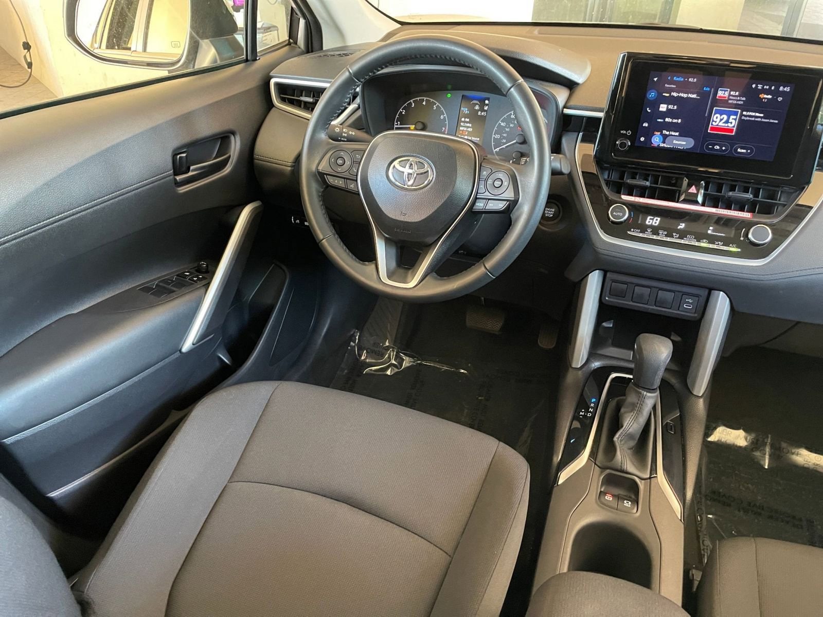 Thumbnail: 2025 Toyota Corolla Cross - 32