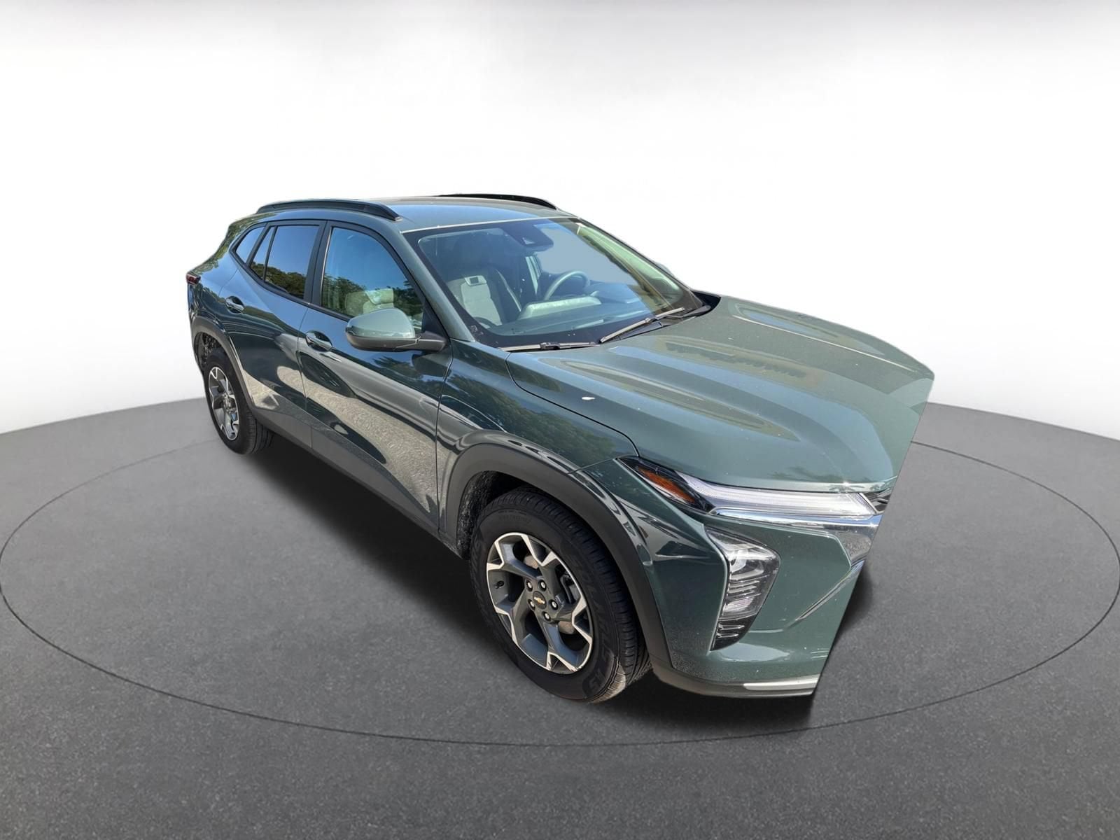 Thumbnail: 2025 Chevrolet Trax - 2