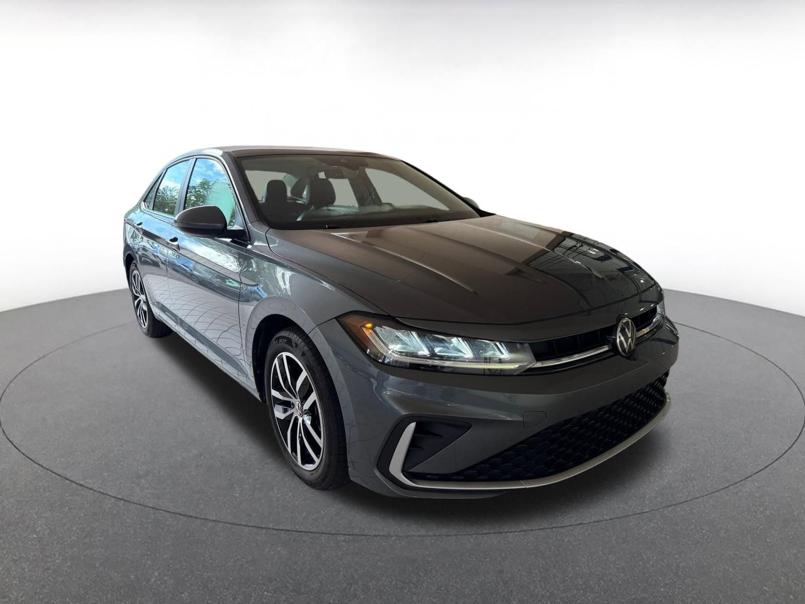 Thumbnail: 2025 Volkswagen Jetta - 1