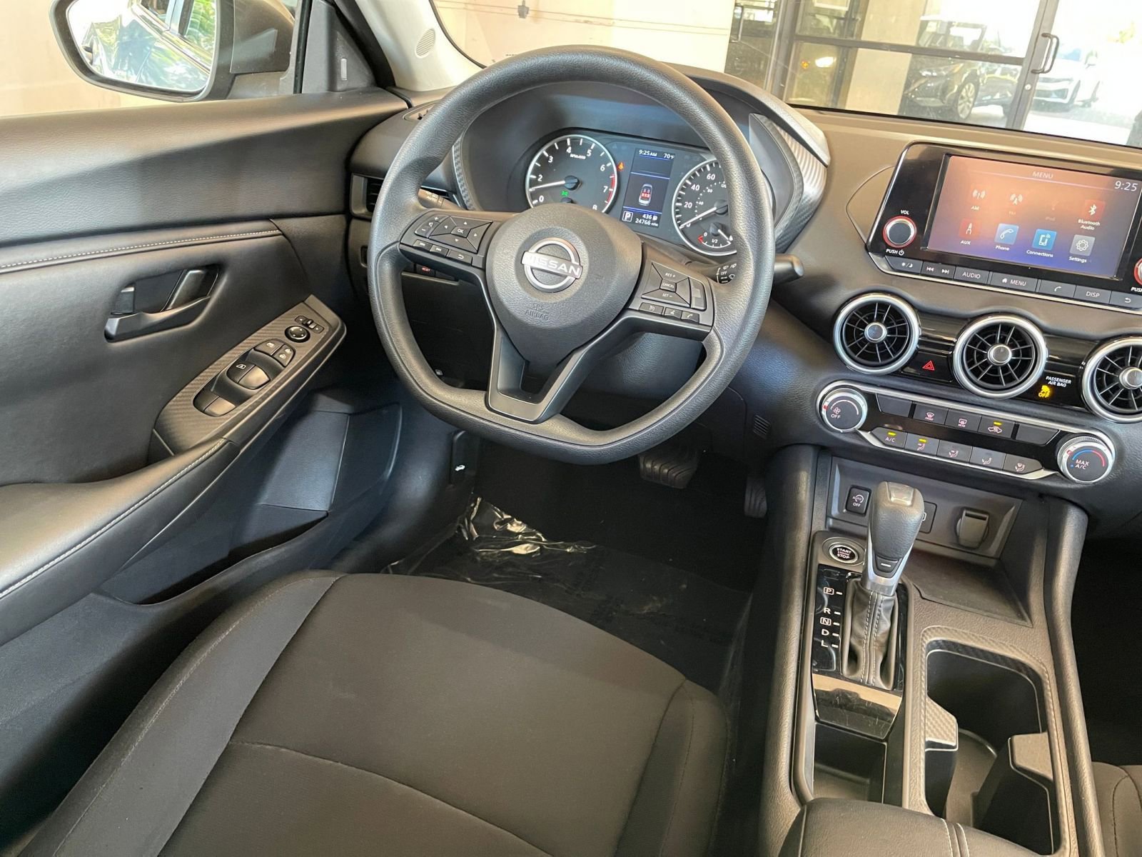 Thumbnail: 2025 Nissan Sentra - 32