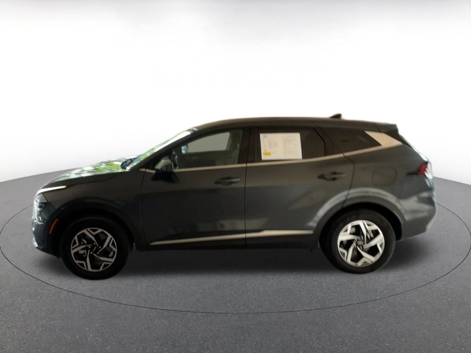 Thumbnail: 2024 Kia Sportage - 8