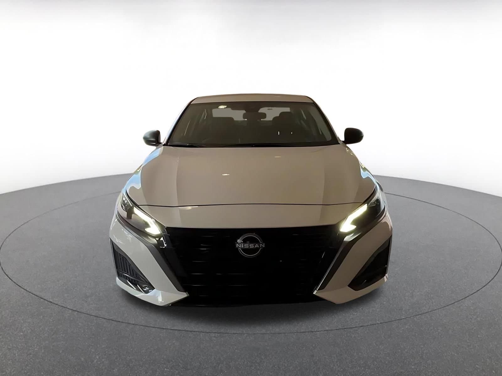Thumbnail: 2026 Nissan Altima - 4