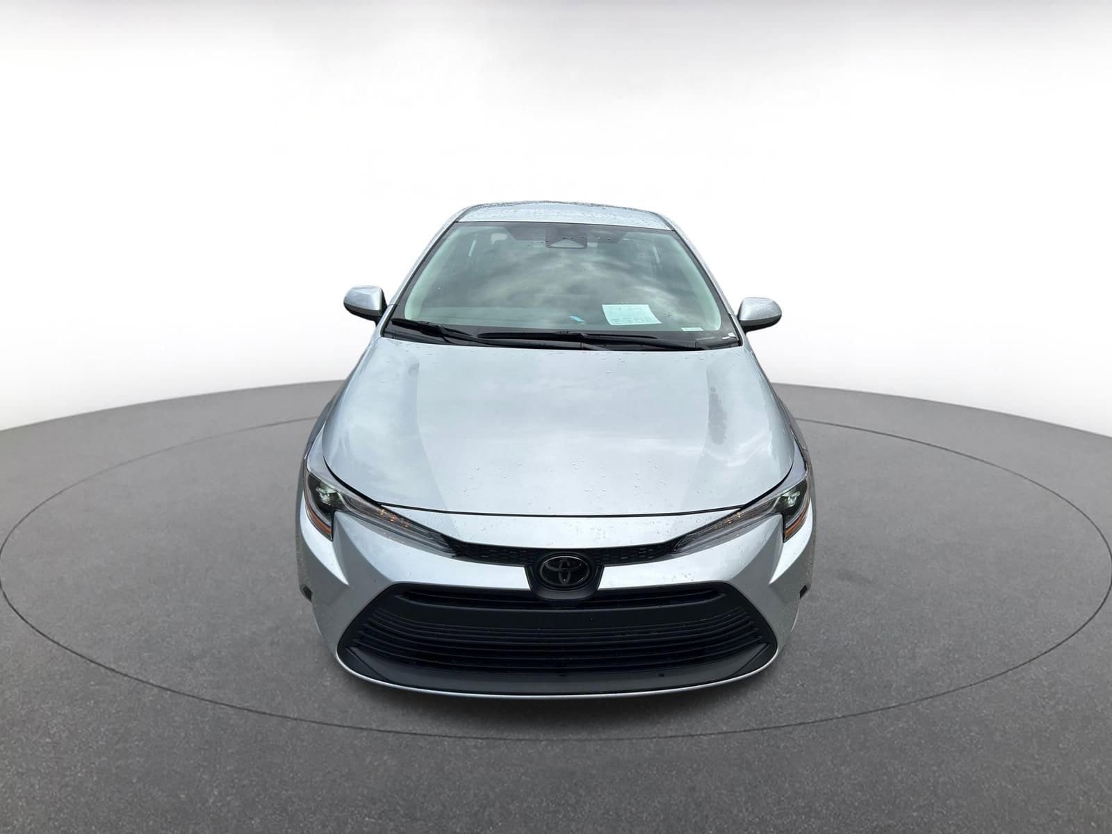 Thumbnail: 2025 Toyota Corolla - 3