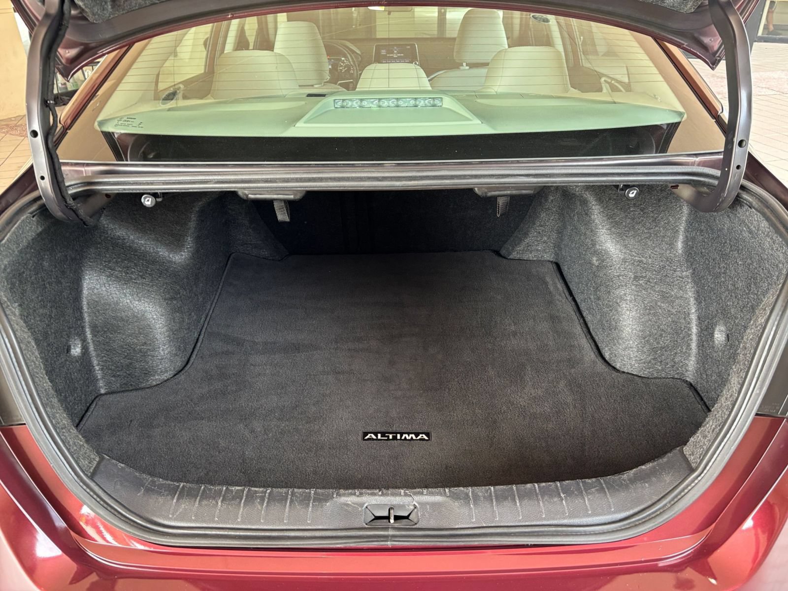 2025 Nissan Altima SV - Photo 31