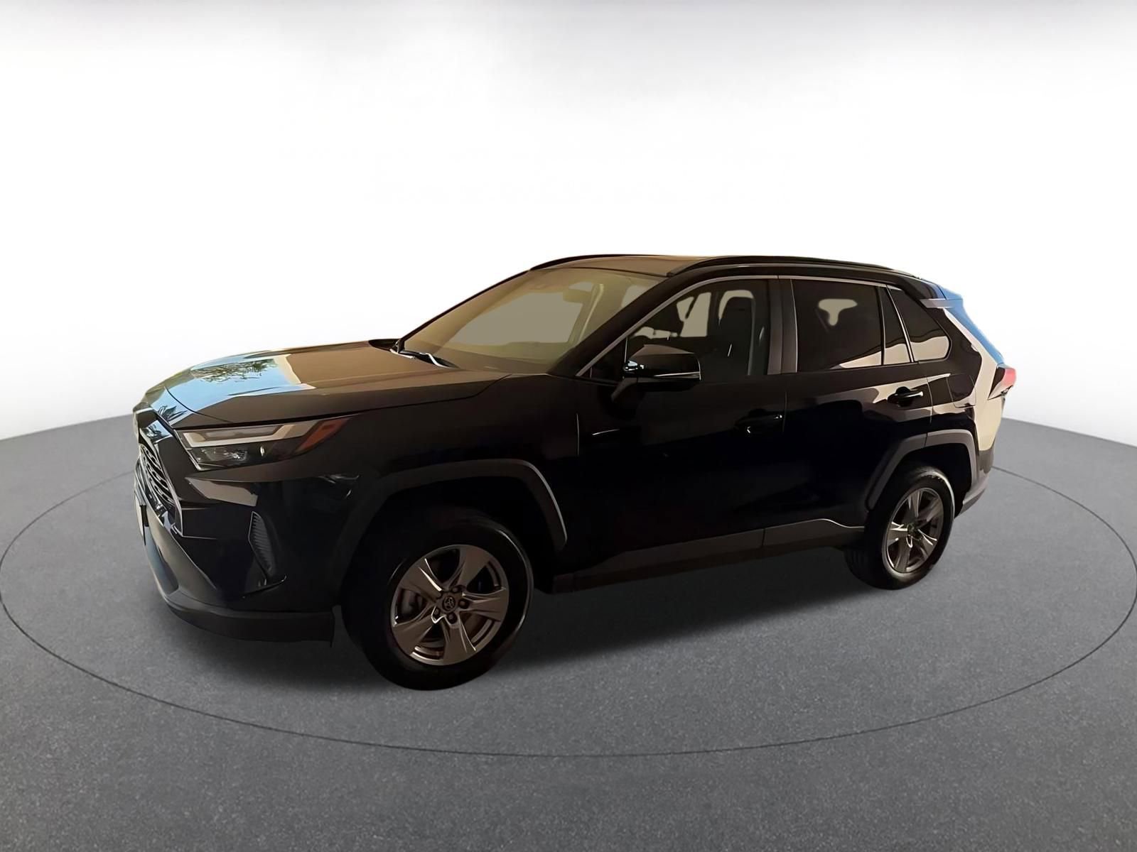 Thumbnail: 2025 Toyota RAV4 - 8