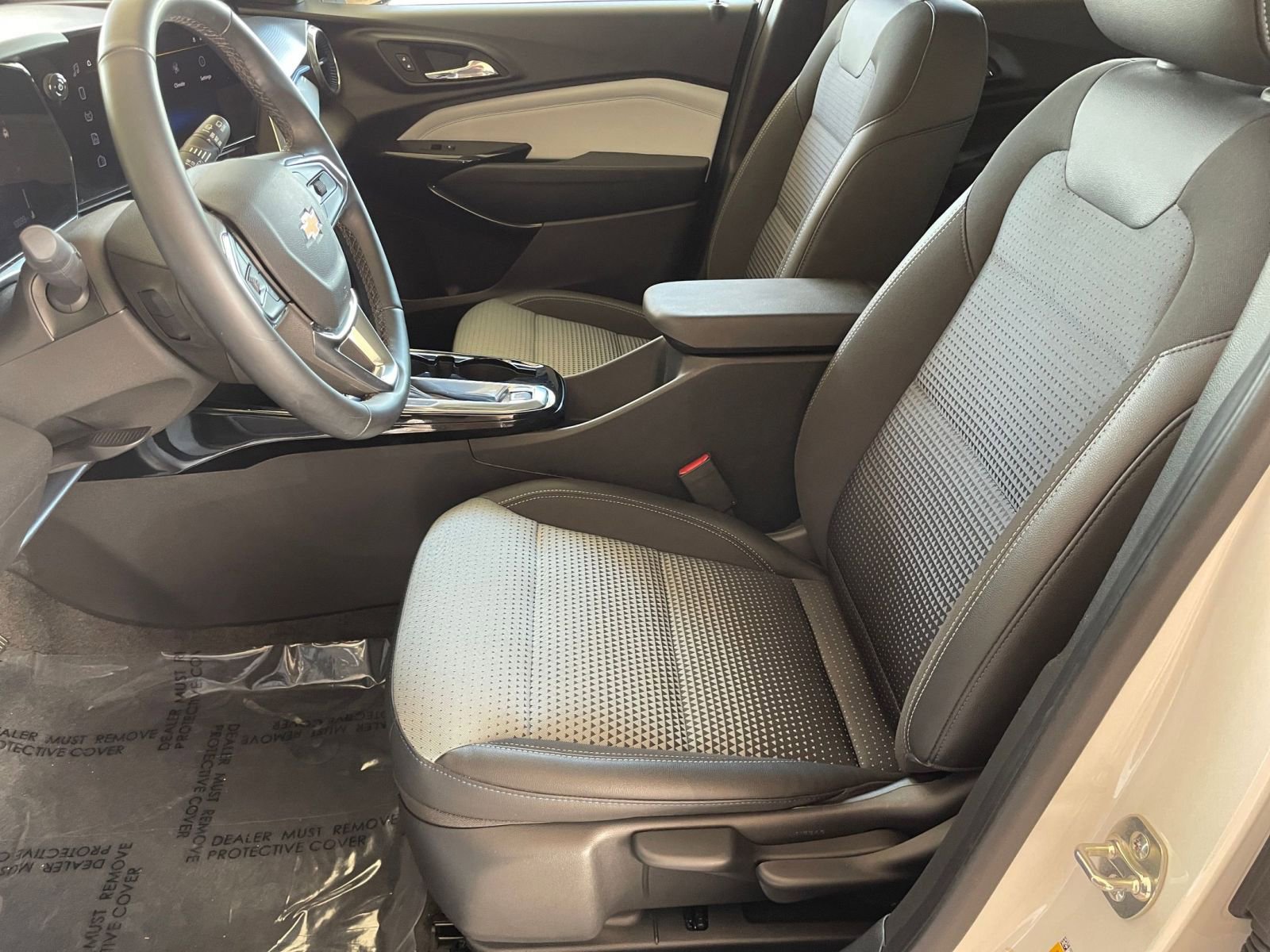 Thumbnail: 2025 Chevrolet Trax - 24