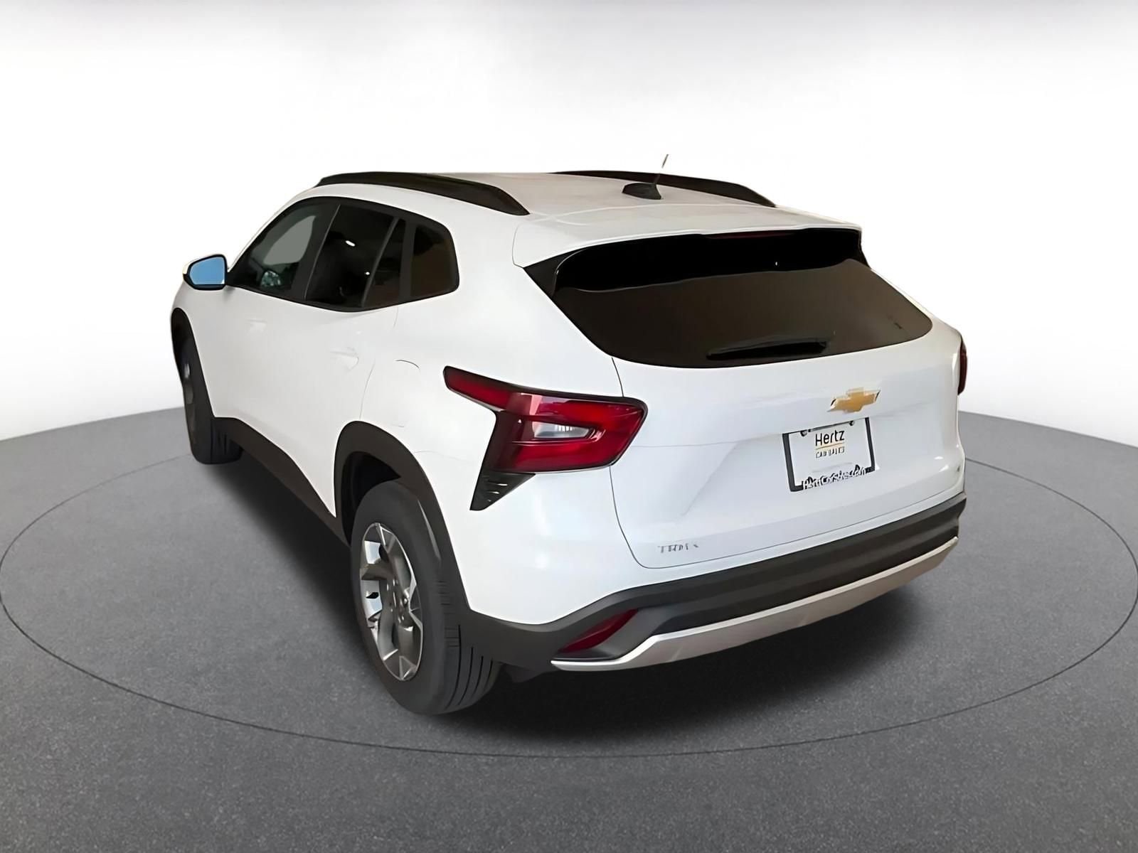 Thumbnail: 2025 Chevrolet Trax - 11