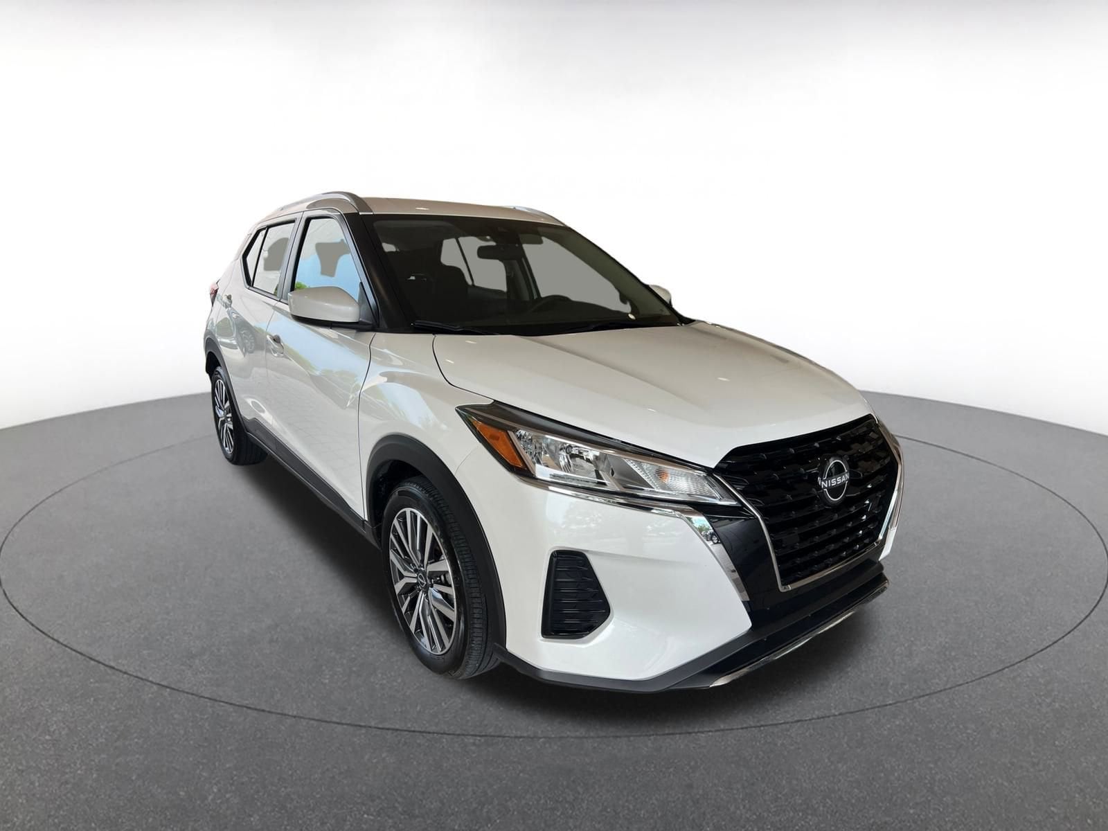 Thumbnail: 2024 Nissan Kicks - 1