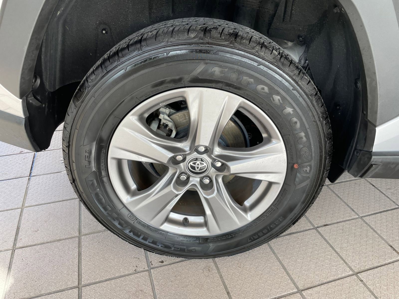 Thumbnail: 2025 Toyota RAV4 - 29