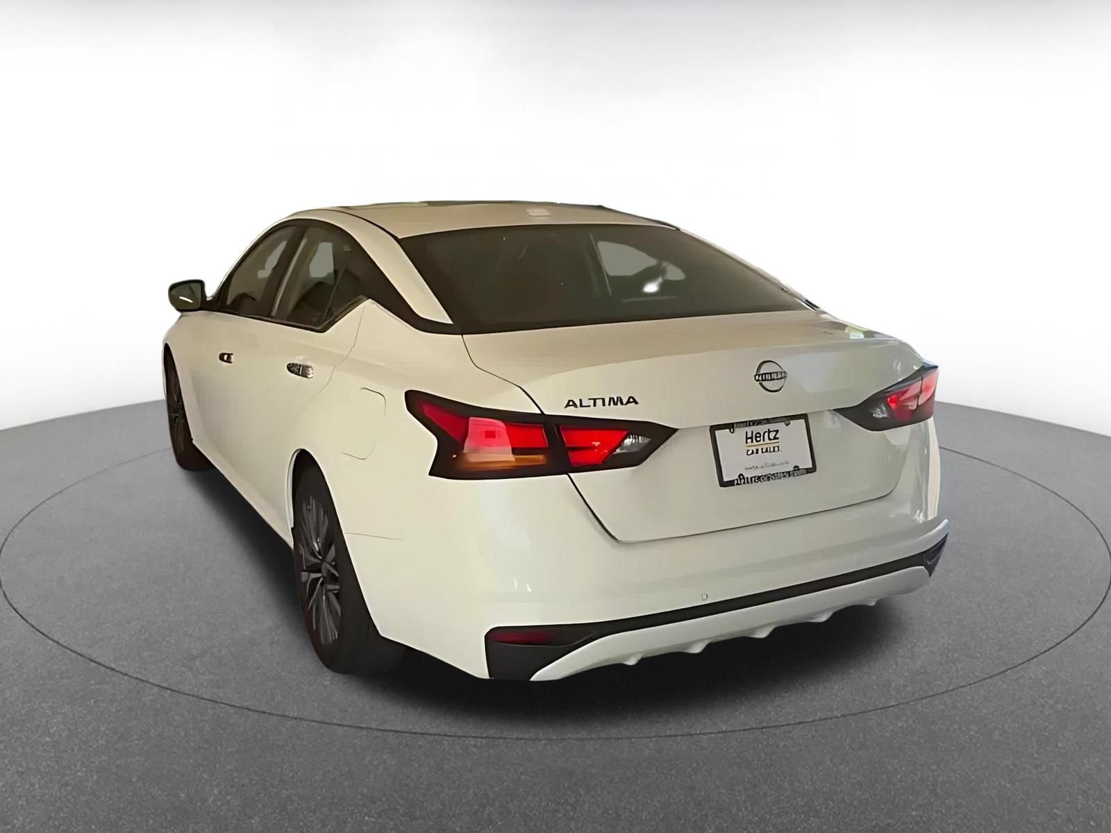 Thumbnail: 2025 Nissan Altima - 10