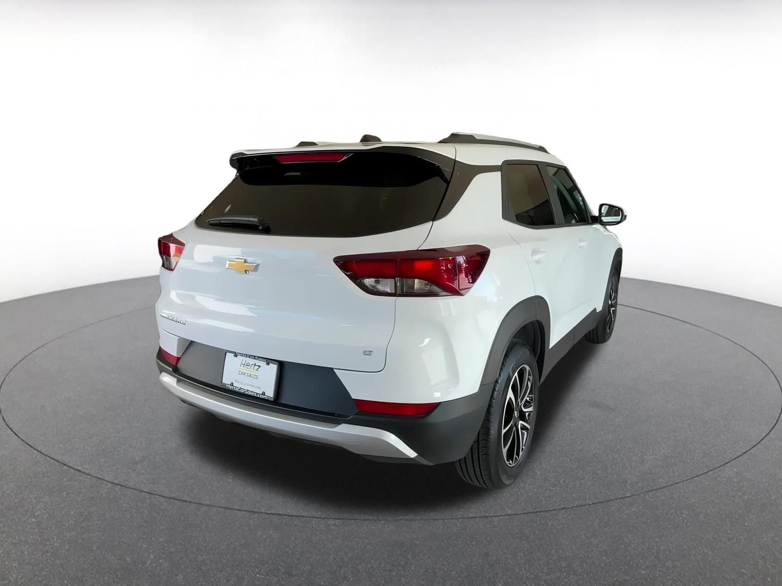 Thumbnail: 2025 Chevrolet TrailBlazer - 14