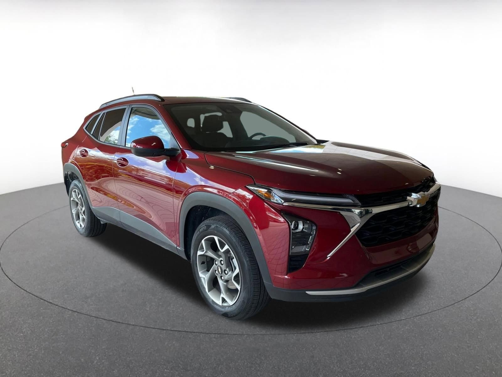 Thumbnail: 2025 Chevrolet Trax - 1