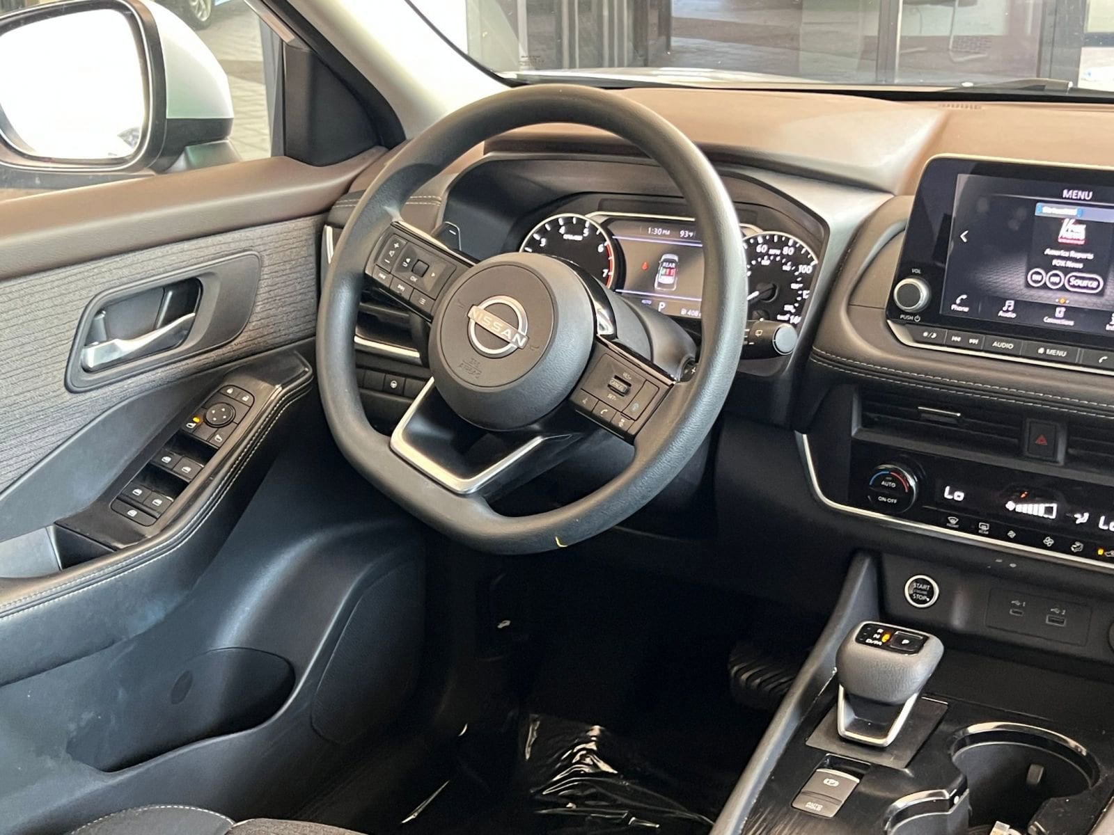 2023 Nissan Rogue SV 23